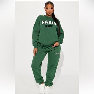 NWT Green Paris France Women's jogger set